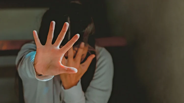 «Φώναζα, γιατί μου βίασες το παιδί και με ειρωνευόταν» – Πώς ο 50χρονος περιγράφει το φονικό στον Βόλο