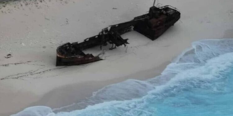 Ναυάγιο Ζακύνθου: Έκκληση για τις φθορές στο καράβι – «Το βλέπουμε να εξαφανίζεται», λέει ο Δήμος