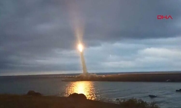 Τουρκικά ΜΜΕ: «Αν εκτοξεύσουμε τον πύραυλο Tayfun από τη Σμύρνη θα πλήξουμε την Αθήνα»