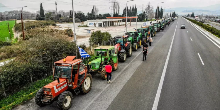 Αγρότες: Τι ώρα θα φτάσουν στο κέντρο της Αθήνας, ποιοι δρόμοι θα κλείσουν – Όλες οι κυκλοφοριακές ρυθμίσεις