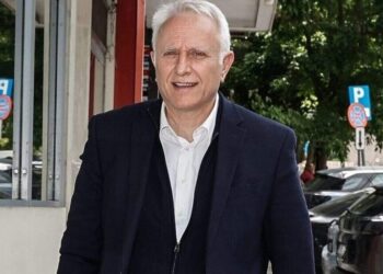 Γιάννης Ραγκούσης: Θηλυκός Βορίδης η Νίνα Κασιμάτη – Μαλλιά κουβάρια στον ΣΥΡΙΖΑ