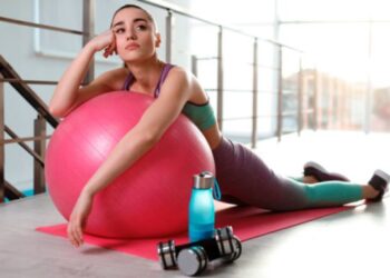 Γιατί ο εγκέφαλός μας δεν θέλει να κάνουμε γυμναστική – Πώς να ασκηθούμε ακόμα και όταν δεν θέλουμε