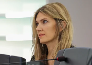 Εύα Καϊλή: Απαγορεύεται να μιλάει σε Μέσα Ενημέρωσης, ειδάλλως απειλείται ότι θα οδηγηθεί ξανά στη φυλακή