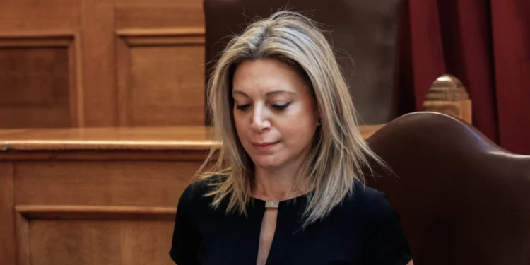 Τέμπη: Πήγα στον Αρειο Πάγο να δώσω στοιχεία και μου είπαν να πάω στην Εκκλησία να με βοηθήσει, λέει η Μαρία Καρυστιανού