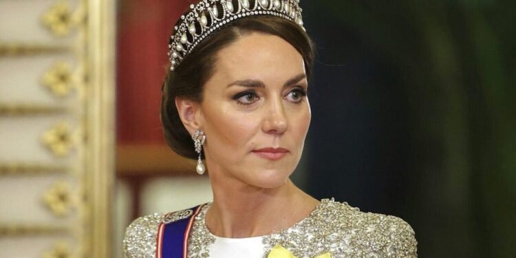 Κέιτ Μίντλετον: Οργή στο παλάτι για τα ισπανικά δημοσιεύματα που ήθελαν την πριγκίπισσα σε κώμα