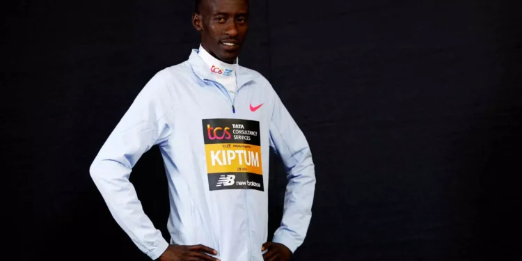 Πέθανε σε τροχαίο ο Κέλβιν Κιπτούμ, ο δρομέας που κατέχει το παγκόσμιο ρεκόρ στο μαραθώνιο