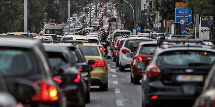 Απεργία σήμερα: Χωρίς Μετρό, ΗΣΑΠ, προαστιακό, πλοία, τραμ, ταξί – Στις 9 ξεκίνησαν τα λεωφορεία, κανονικά οι πτήσεις