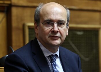 Στο νοσοκομείο ο Κωστής Χατζηδάκης, υπεβλήθη σε χειρουργική επέμβαση