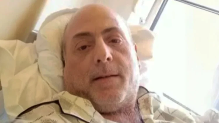 Γιώργος Λαμπάτος: Στο νοσοκομείο ο ηθοποιός – Η δημόσια έκκληση που κάνει στον Μάρκο Σεφερλή