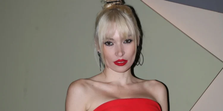 Μικαέλα Φωτιάδη: Ξυλοκόπησαν το μοντέλο – Δημοσίευσε φωτογραφίες της με αίματα