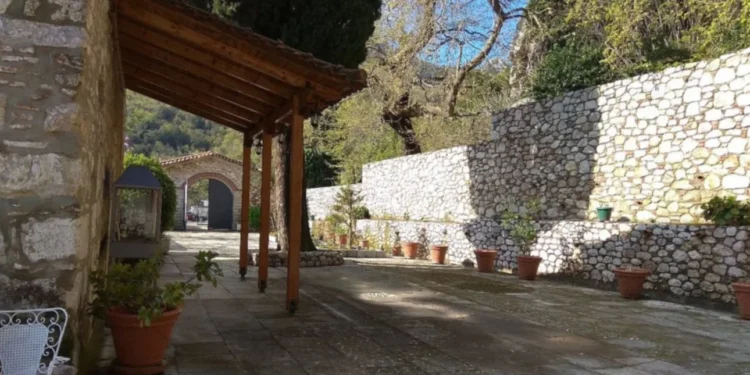 Νεκρές μοναχές σε μοναστήρι στη Βοιωτία – Πώς τις εντόπισαν δήμαρχος και αστυνομικοί