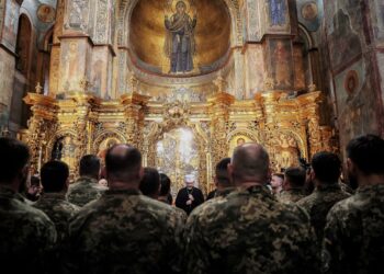 Ουκρανία δύο χρόνια μετά: Γιατί ο στρατός του Ζελένσκι έχει προβλήματα και δεν είναι τόσο αθώος