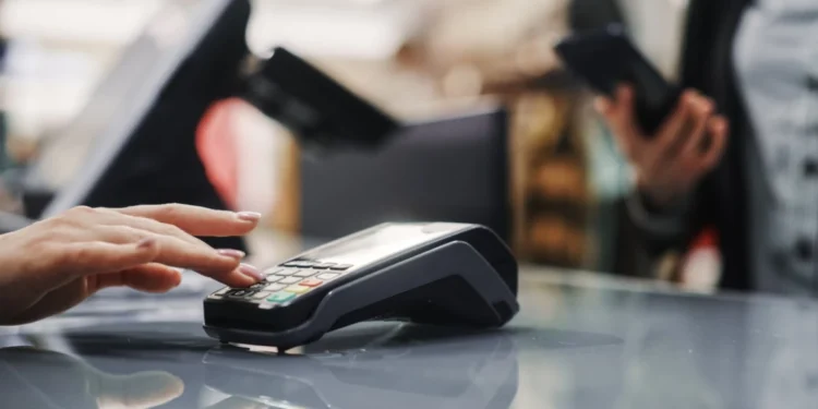 POS: Παράταση έως 29 Φεβρουαρίου στην υποχρεωτική αγορά τους σε 35 κλάδους