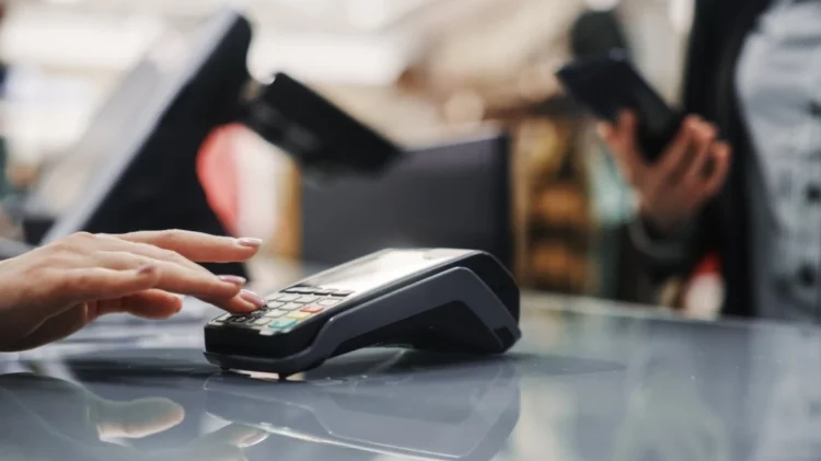 POS: Παράταση έως 29 Φεβρουαρίου στην υποχρεωτική αγορά τους σε 35 κλάδους