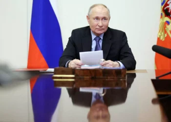 Ο Πούτιν απειλεί με πυρηνικό πόλεμο τη Δύση, αν το ΝΑΤΟ στείλει στρατό στην Ουκρανία