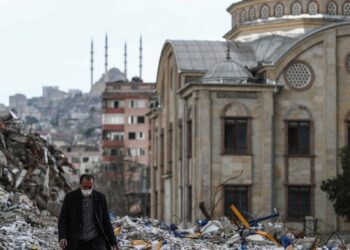 Επιμένει ο Τούρκος καθηγητής: Εκεί θα χτυπήσει ο τρομερός σεισμός στην Κωνσταντινούπολη