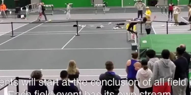 Μαρτίνα Ναβρατίλοβα: Οργή για έφηβο τρανς που κέρδισε το άλμα εις ύψος κορασίδων σε αγώνα στις ΗΠΑ – Δείτε βίντεο
