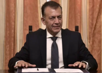 Βρούτσης για το άνοιγμα των γηπέδων: Τέλος στο ξέφραγο αμπέλι – Κάνουμε σε δύο μήνες όσα έλειπαν για 20 χρόνια