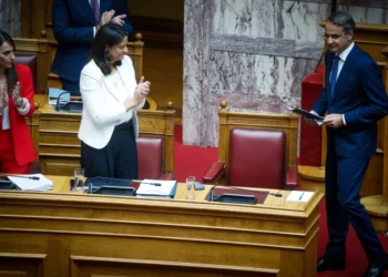 Υπόθεση Ασημακοπούλου: Έξι ψέματα για τη διαρροή email που δείχνουν συγκάλυψη