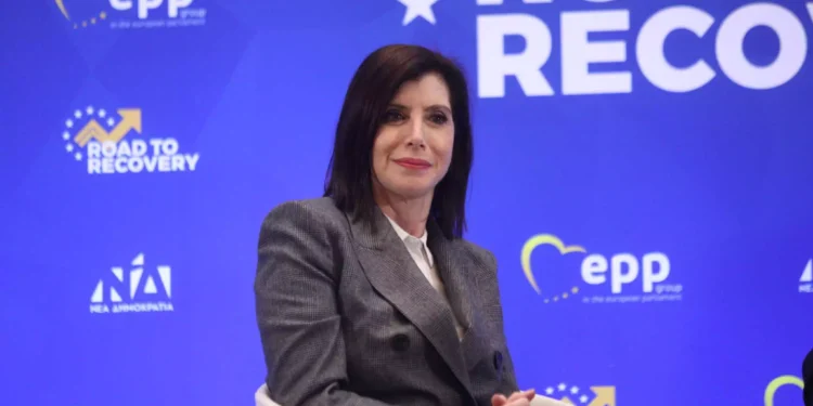 Έρευνα από την Αρχή Προστασίας Δεδομένων για τα email της Άννας Μισέλ Ασημακοπούλου σε απόδημους Έλληνες