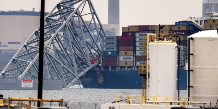 Βαλτιμόρη: Ξεκίνησαν οι εργασίες για την απομάκρυνση των συντριμμιών της γέφυρας που κατέρρευσε