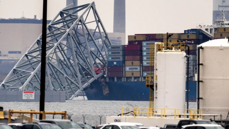 Βαλτιμόρη: Ξεκίνησαν οι εργασίες για την απομάκρυνση των συντριμμιών της γέφυρας που κατέρρευσε