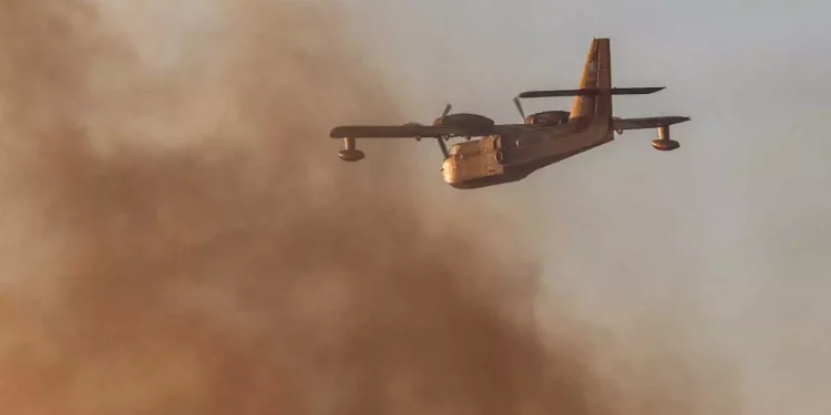 Canadair: Τι προβλέπει η συμφωνία που θα υπογραφεί κατά την επίσκεψη Μητσοτάκη στον Καναδά