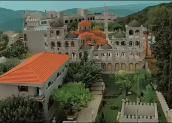 Δέος: Το μεγαλύτερο καμπαναριό του κόσμου βρίσκεται στην Ελλάδα, ακούγεται στα 100 χλμ
