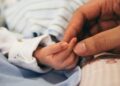 Επίδομα γέννησης: Πόσο αυξάνεται – Πώς καθορίζεται η ενίσχυση