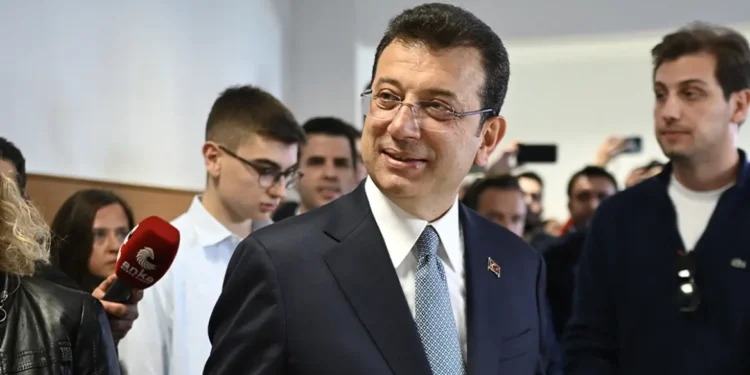 Προβάδισμα Ιμάμογλου με 49,5% δείχνουν τα πρώτα αποτελέσματα στην Κωνσταντινούπολη