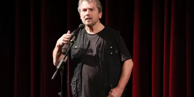 Καθηλώνει ο Χρήστος Κάλοου: «Ήταν τραγικές οι συνθήκες, με σάπιζαν με βίτσα, καθάριζα όλες τις τουαλέτες»