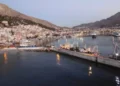 Κάλυμνος: 29χρονος πήγε σε σουπερμάρκετ με το σπαθί του