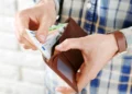 Δώρο Πάσχα: Μέχρι πότε πληρώνεται, πώς θα το υπολογίσετε