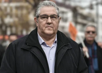 Δημήτρης Κουτσούμπας: Θύελλα αντιδράσεων για τους «sugar daddies» – «Κατρακύλα στον σεξισμό»