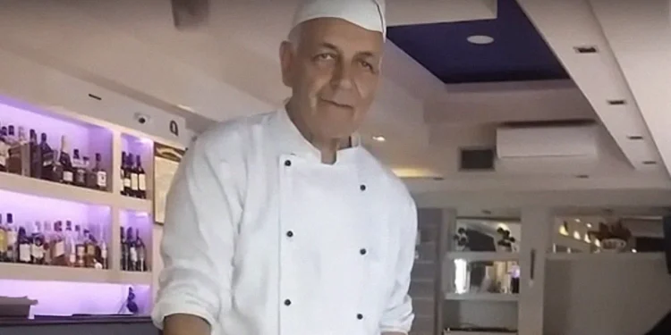 Θεσσαλονίκη: Μου είπε ότι δεν είναι σημερινό το κοντοσούβλι και με μαχαίρωσε, λέει ο μάγειρας από το ουζερί