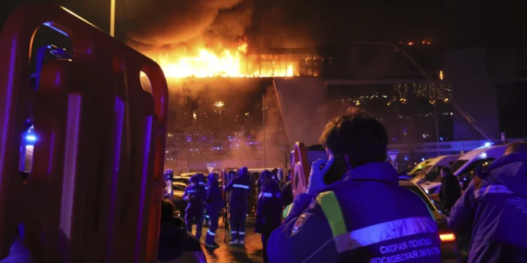 Μακελειό στη Μόσχα: Το Ισλαμικό Κράτος ανέλαβε την ευθύνη για την αιματηρή επίθεση