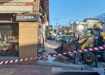 Διαρρήκτες μπούκαραν με μπουλντόζα σε κοσμηματοπωλείο στο Καπανδρίτι