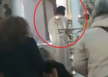 Πατέρας Αντώνιος: Λειτούργησε στα Δερβενοχώρια – Οι «άνθρωποί» του επιτέθηκαν σε δημοσιογράφο