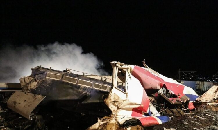 Τέμπη: Σοκαριστικές αποκαλύψεις – Το καταγραφικό που αγνοείται λόγω μεταφραστή και το χαμένο χώμα