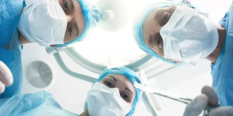 Απογευματινά χειρουργεία: Στον αυτόματο και χωρίς πλαίσιο ο νέος θεσμός – Τι ζητούν οι επαγγελματίες υγείας