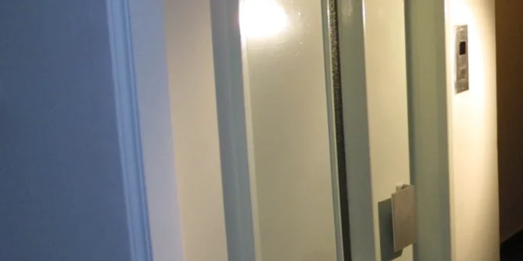 Τι αλλάζει για τα ασανσέρ στις πολυκατοικίες