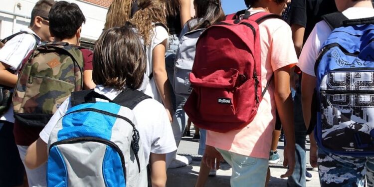 Στα κάγκελα οι καθηγητές για τις σχολικές εκδρομές – Τα όρια ξεπεράστηκαν