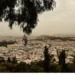 Πέπλο αφρικανικής σκόνης «κατάπιε» ξανά την Αθήνα – Αποπνικτικό το σκηνικό στην πρωτεύουσα