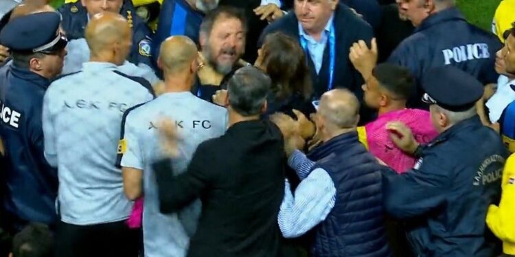 Ολυμπιακός: Εξώδικο στην ΕΠΟ – Ζητά πειθαρχική δίωξη για Ματίας Αλμέιδα