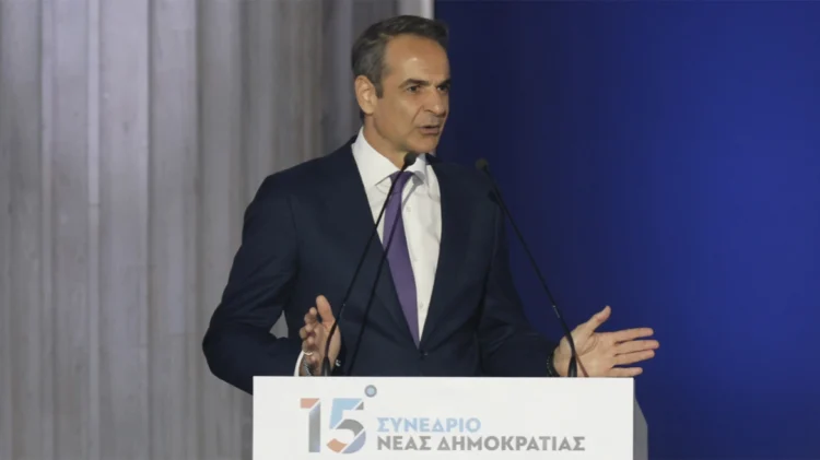 Μητσοτάκης: Τα περιπολικά να γίνονται και ταξί και ασθενοφόρα για τον πολίτη