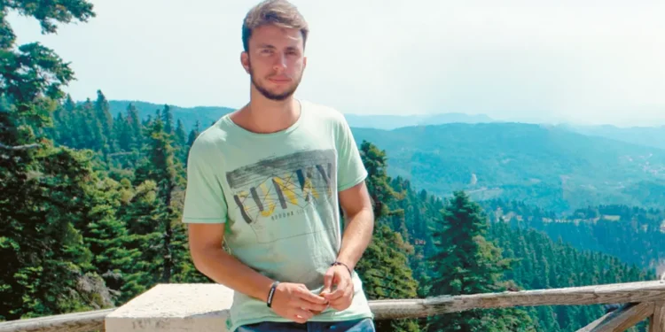 Στρατιώτης πέθανε τρεις ώρες μετά από εγχείρηση θυρεοειδούς – Το δραματικό «κατηγορώ» του πατέρα