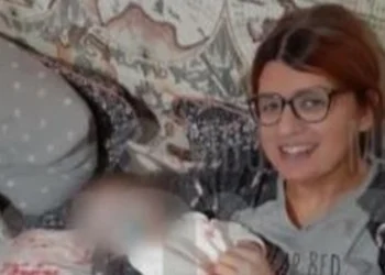 Πέθανε στα 38 της χρόνια η Μαρία Αθανασοπούλου – Είχε διασωθεί από τον σεισμό του 1986 στην Καλαμάτα ενώ ήταν βρέφος 10 ημερών