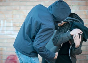 Θύμα bullying 14χρονος στην Πέλλα: Κατήγγειλε ότι του έσβησαν τσιγάρο στο πρόσωπο