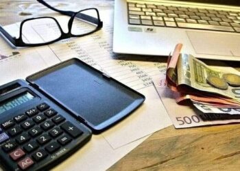 Τέλος επιτηδεύματος: Καταβάλλεται τελευταία φορά φέτος από 700.000 επαγγελματίες