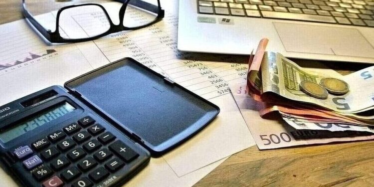 Τέλος επιτηδεύματος: Καταβάλλεται τελευταία φορά φέτος από 700.000 επαγγελματίες